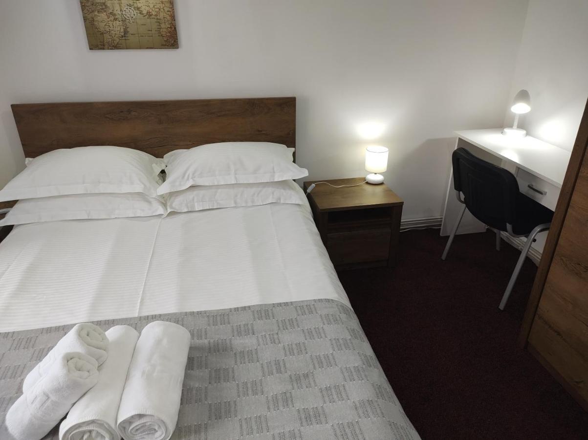 Creative Apartment Baia Mare Buitenkant foto