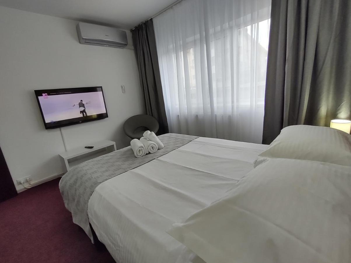 Creative Apartment Baia Mare Buitenkant foto
